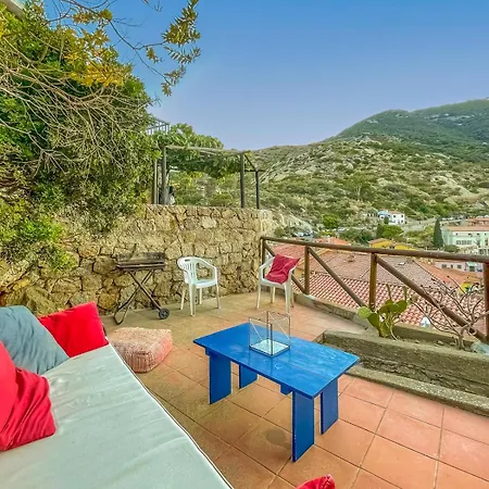 Casa Caretta Con Terrazza Panoramica Giglio Castello